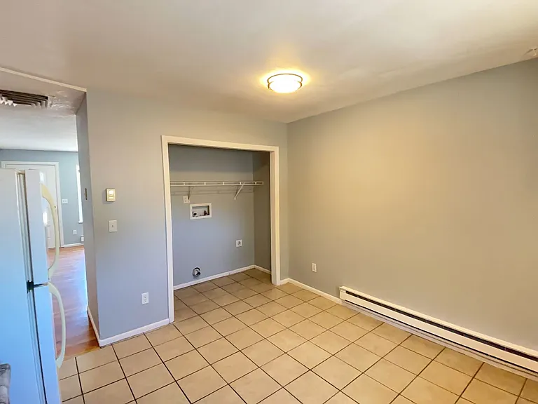 940 Iowa Ave — Photo 7