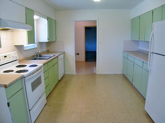 5th image of 2202 W 23rd Ave