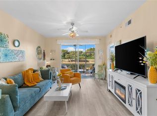 2815 Cypress Trace CIR #104, NAPLES, FL 34119