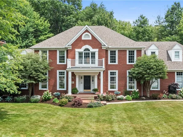 6393 Rotherby Cir, Hudson, OH 44236