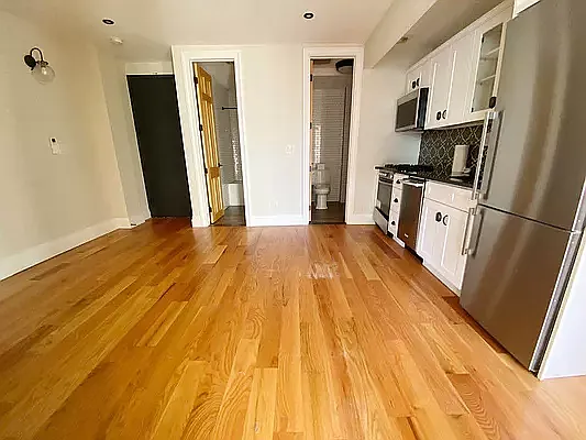 223 Central Ave #2F — Photo 4
