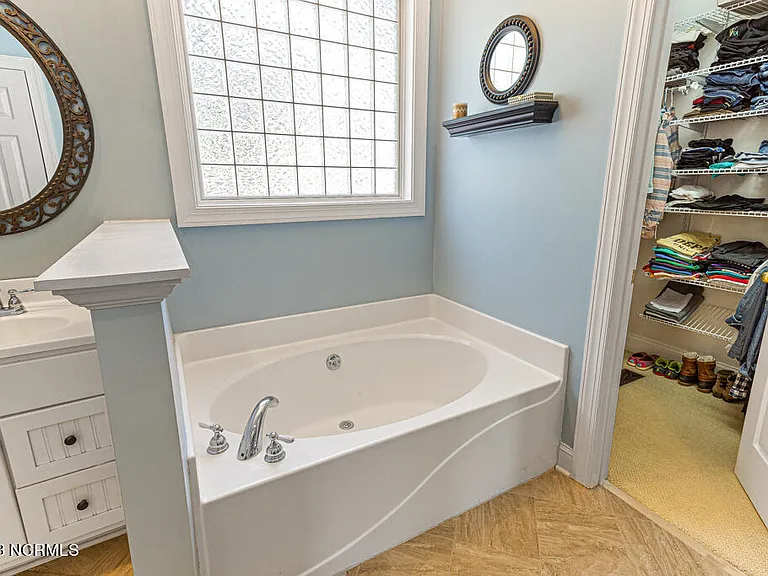 2 Lenoir Ct — Photo 17