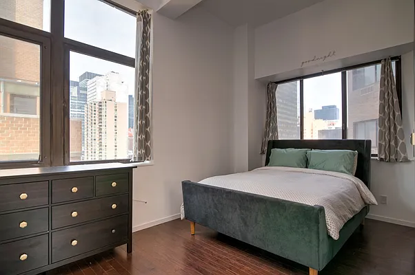 Sold by Compass | media 20