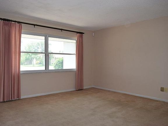 5th image of 1146 Wilmington Dr