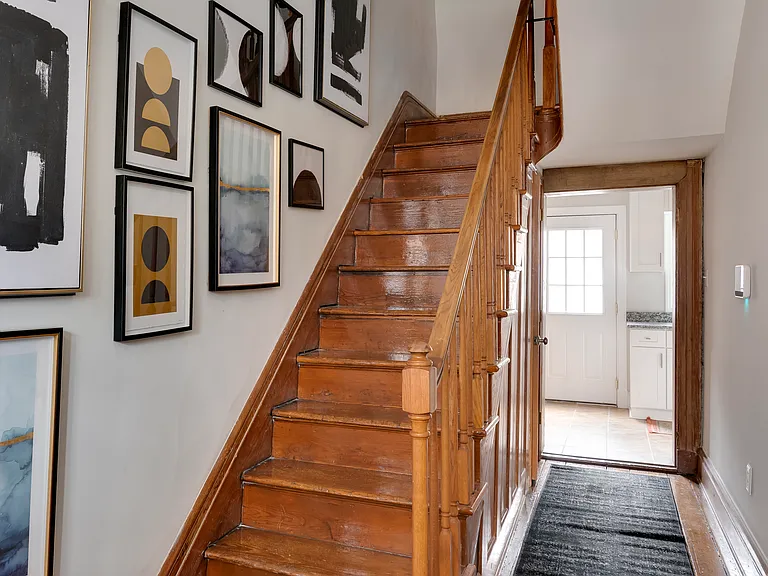 Cedar St — Photo 10