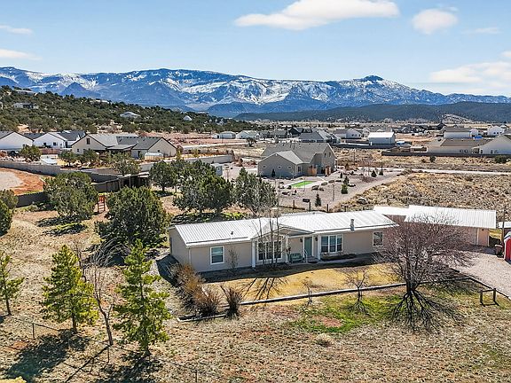 3rd image of 4219 W 1575 S