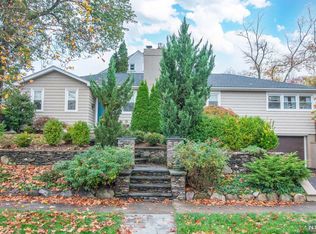 590 Ridgewood Ave, Glen Ridge, NJ 07028