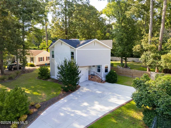 4704 Trent Woods Drive, Trent Woods, NC 28562
