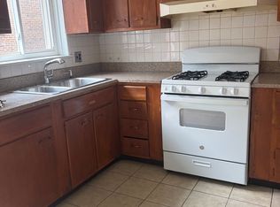6743 N California Ave #1, Chicago, IL 60645