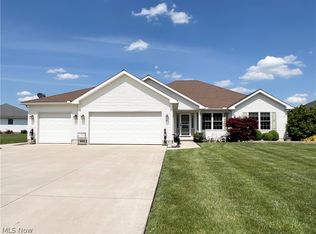 1189 Limerick Ln, Grafton, OH 44044