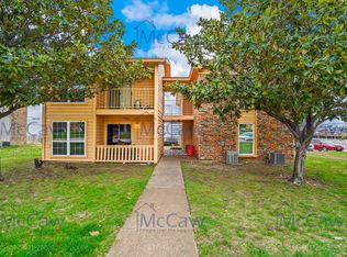 8030 Cambridge Cir #B, White Settlement, TX 76108