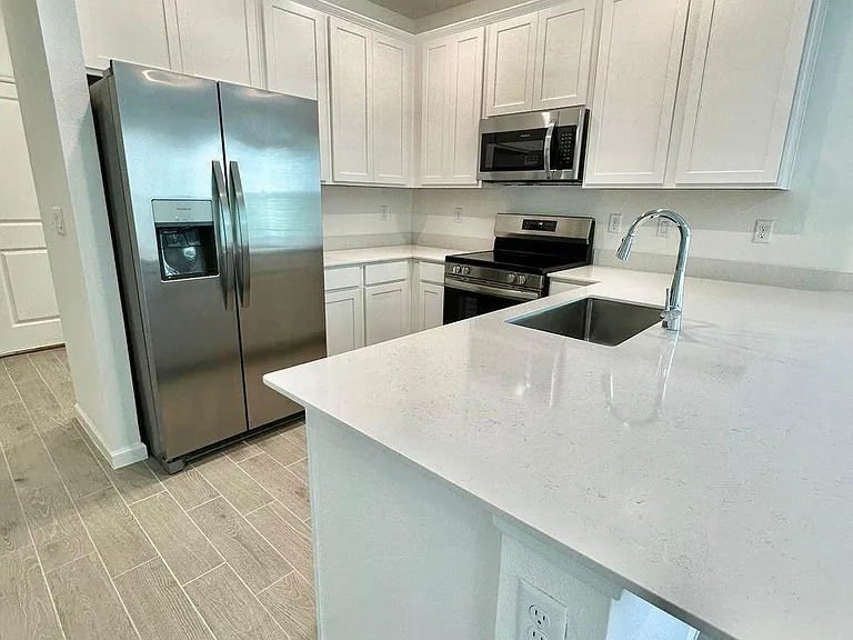 380 Belfort Ct — Photo 3