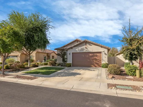 1379 Mill Run Ct, Manteca, CA 95336