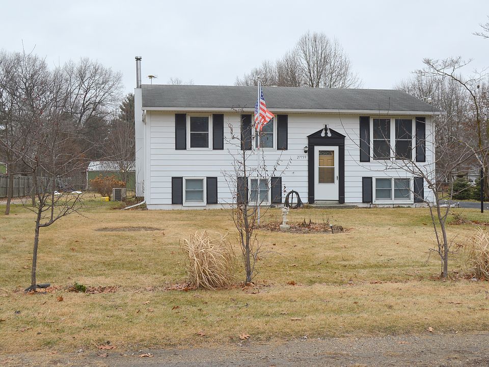 1st image of 27739 Plainfield Dr
