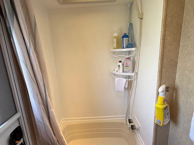 218 W Carson St — Photo 8