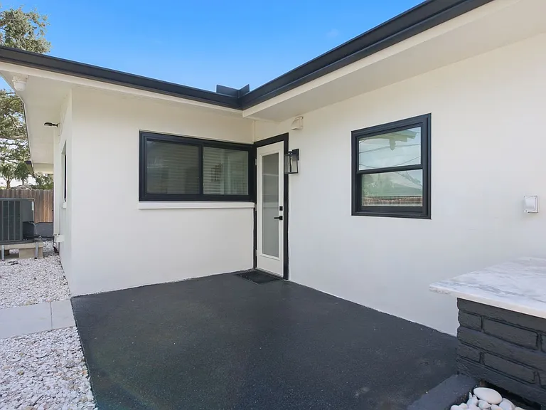 2488 Del Rio Way — Photo 25