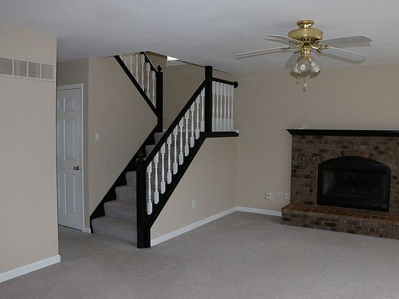 5th image of 456 Bethany Ct