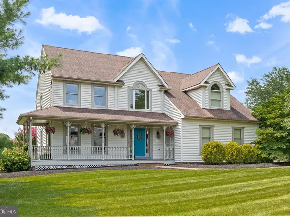 101 Meadow Creek Dr, Landisville, PA 17538