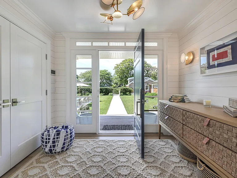15 Montclair Ave — Photo 13