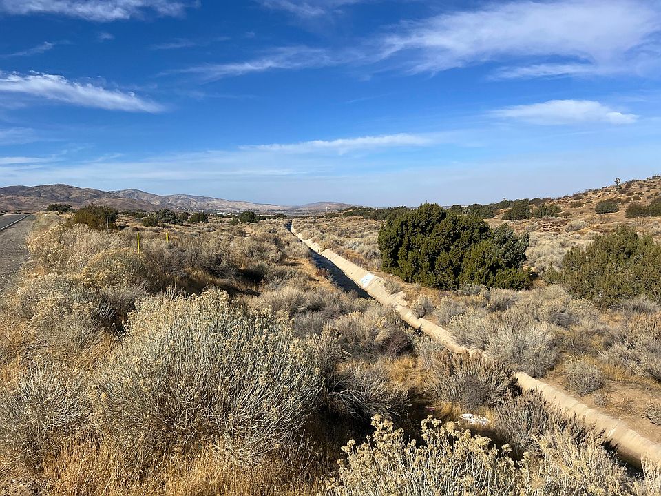2nd image of Barrel Springs Rd
