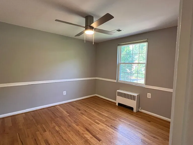 209 Burgess Ave — Photo 16