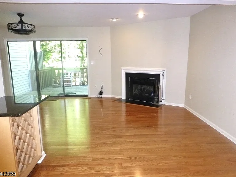 48 Aberdeen Dr — Photo 4