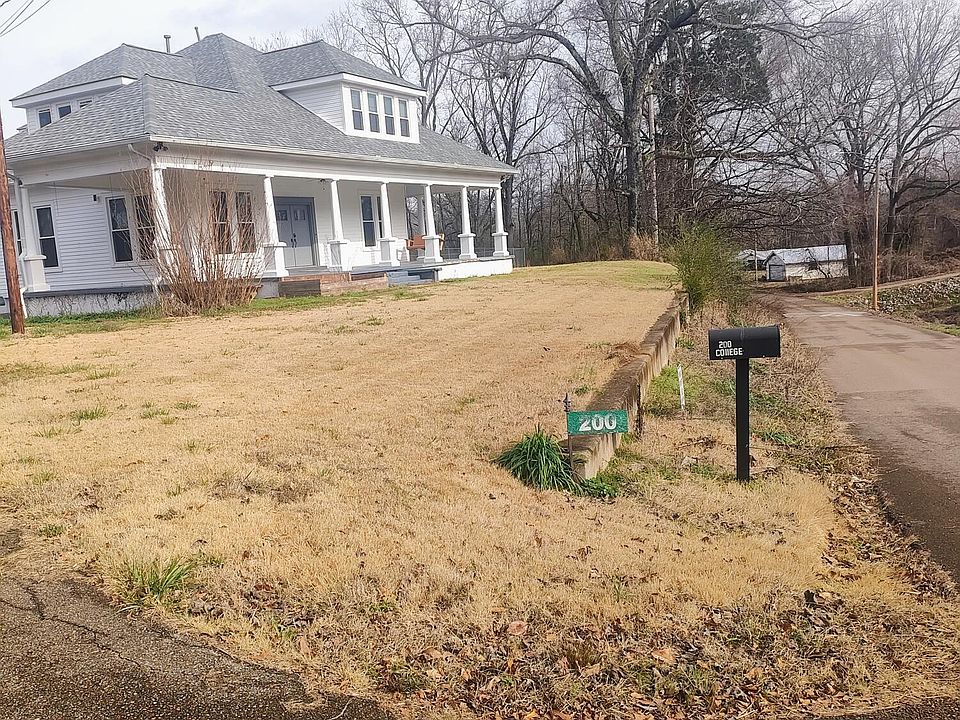 1st image of 200 E College St
