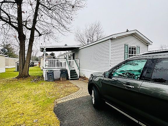 2nd image of 118 Heather Dr