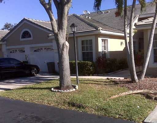 3rd image of 8783 Forest Hills Blvd #42