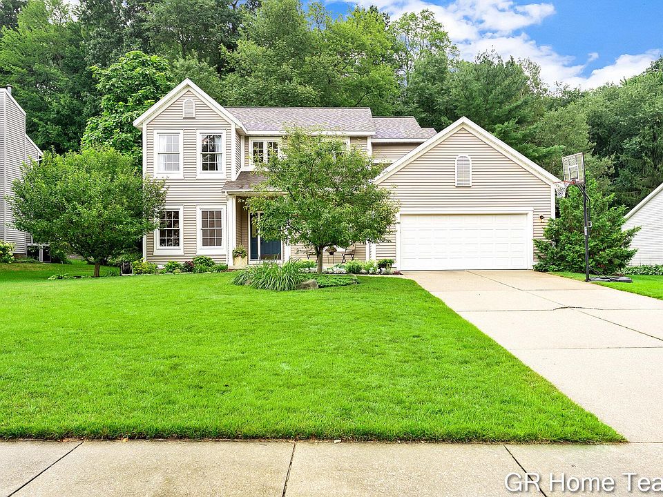 1st image of 7436 Las Palmas Dr NE