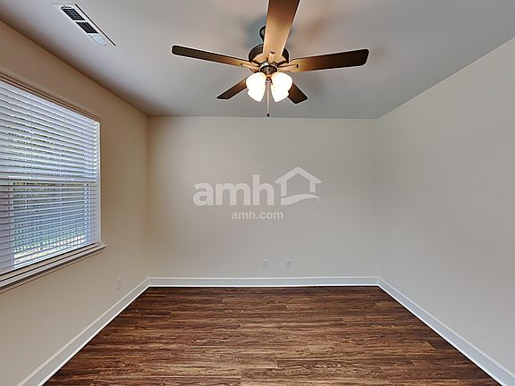 3rd image of 3008 Esquire Dr