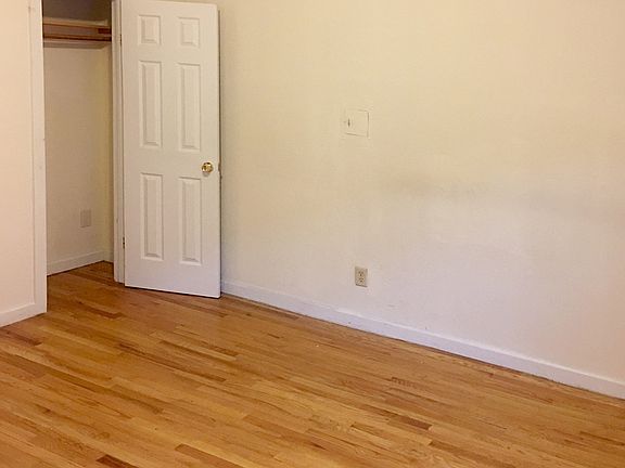 4th image of 654 Henry St #1