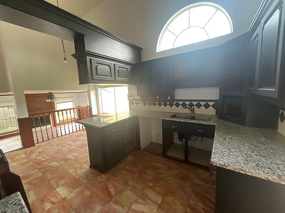 4th image of 12002 Kleinmeadow Dr