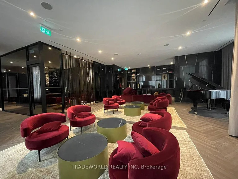11 Yorkville Ave #5302 — Photo 30