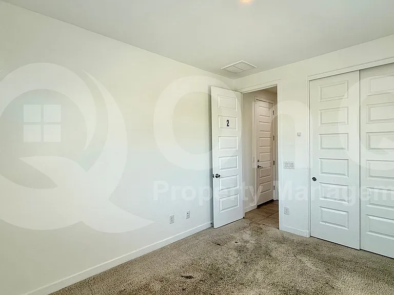 6342 W Raymond St — Photo 20