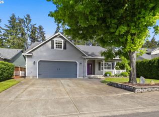 667 72nd St, Springfield, OR 97478