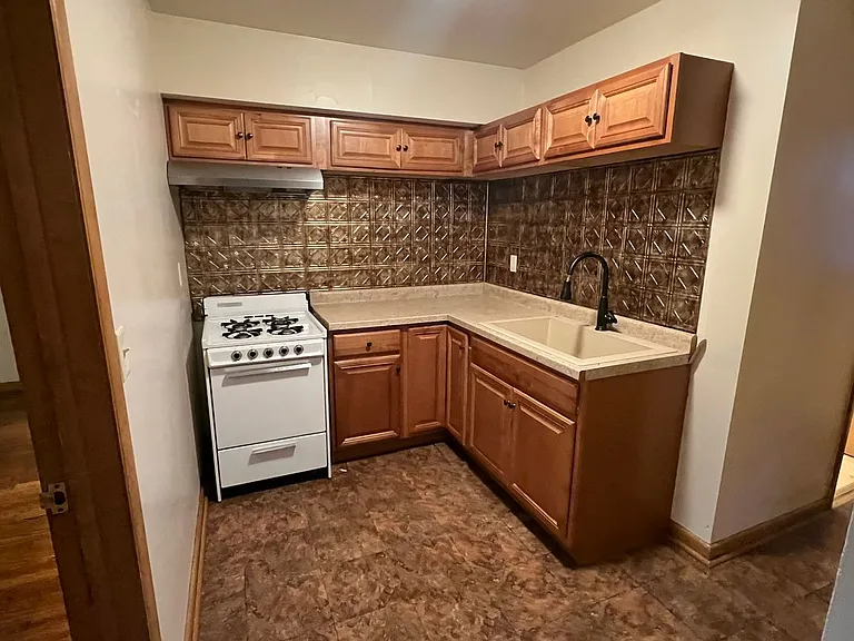 3178 N Booth St — Photo 5