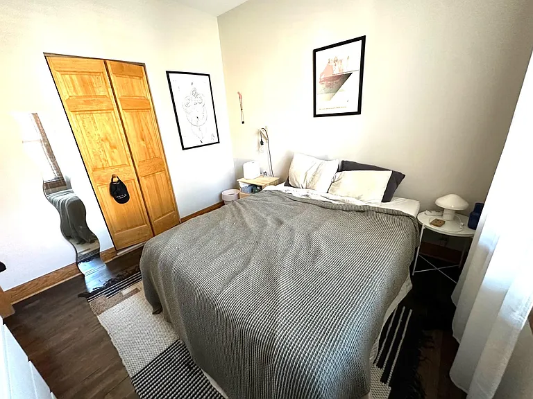 2649 N Sacramento Ave #1 — Photo 24