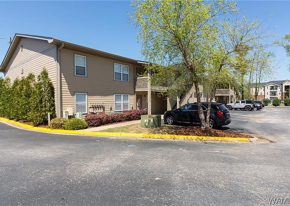 1st image of 210 15th St E APT 62