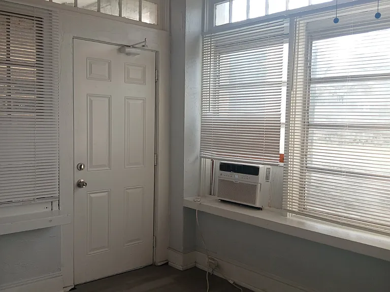 730 4th Ave N #1C — Photo 12