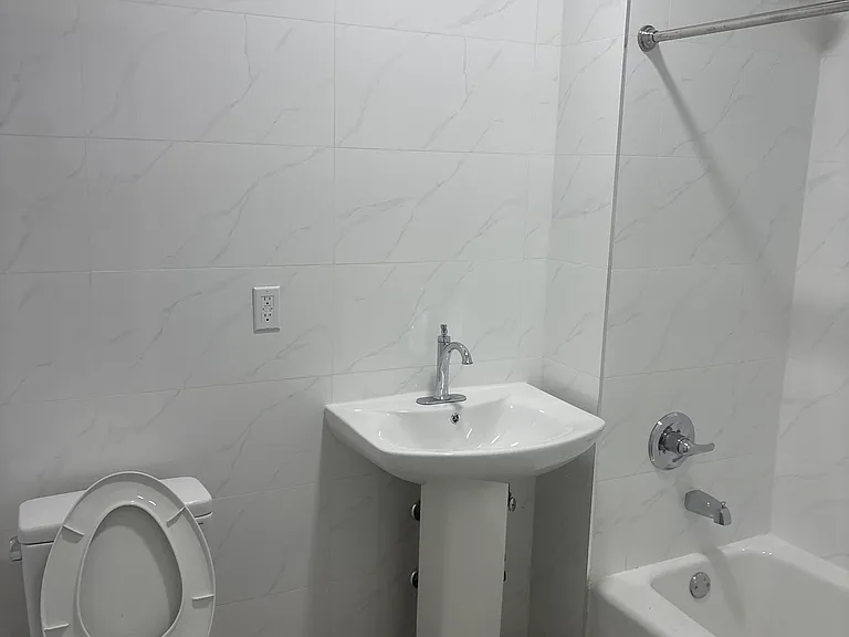 2043 Webster Ave — Photo 1