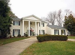 3210 Mount Rainier Dr, Hills And Dales, KY 40241