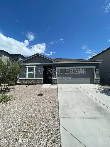 19436 W Elm St Photo 1