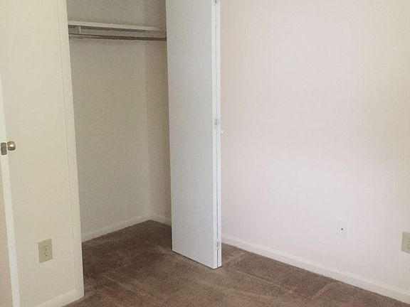 3rd image of 1063 Hudson Ave APT 904