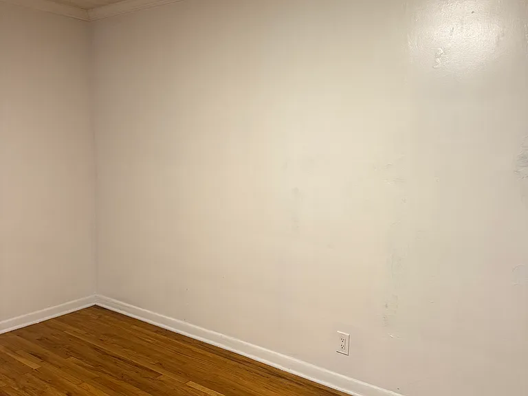 426 S Barrington Ave #1B — Photo 3