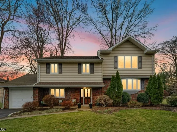 105 SAINT GERMAIN DRIVE, Clark Twp., NJ 07066