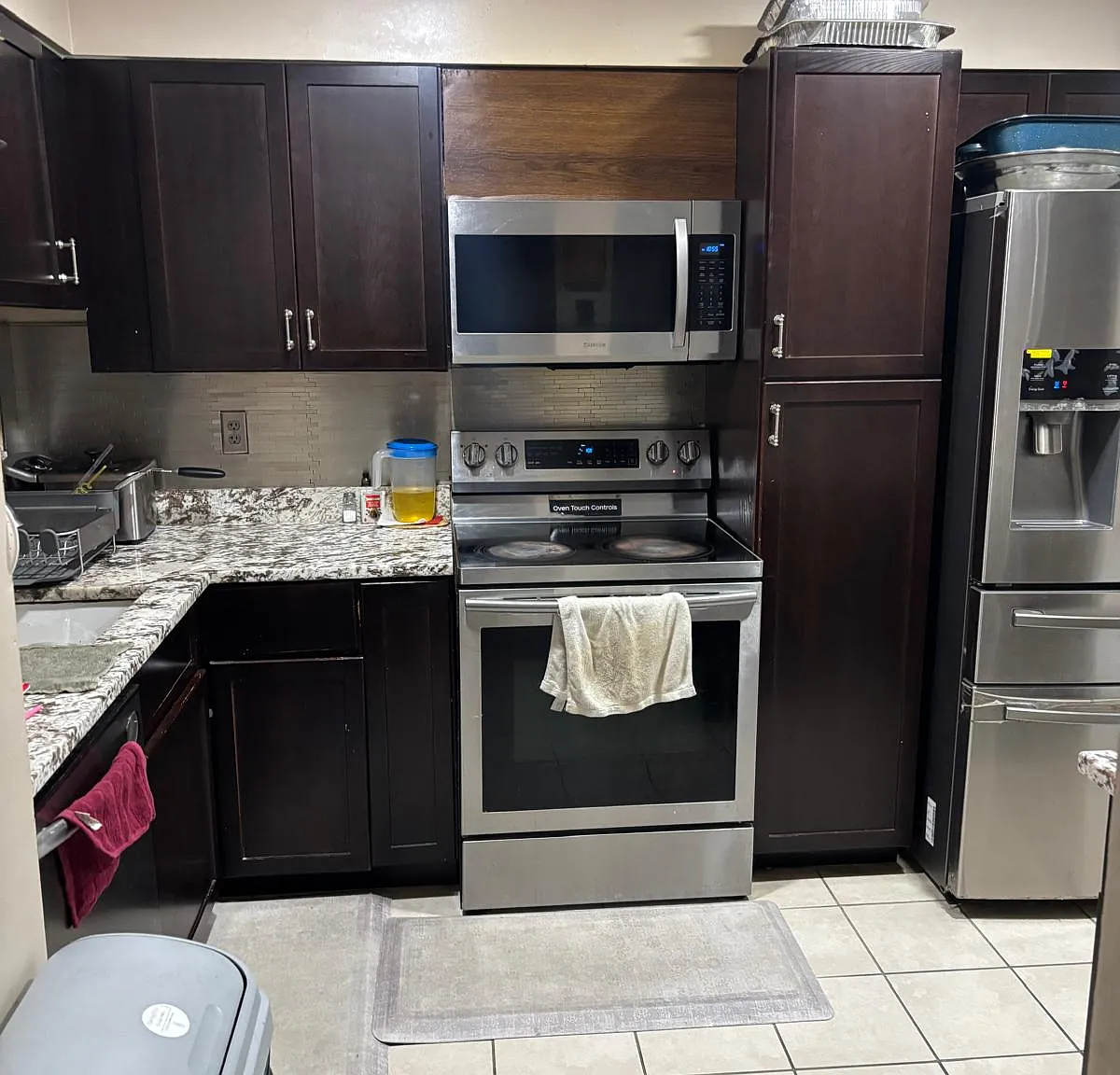 3 bed, 3.5 bath, 1032 sqft, $2,500 — Photo 4