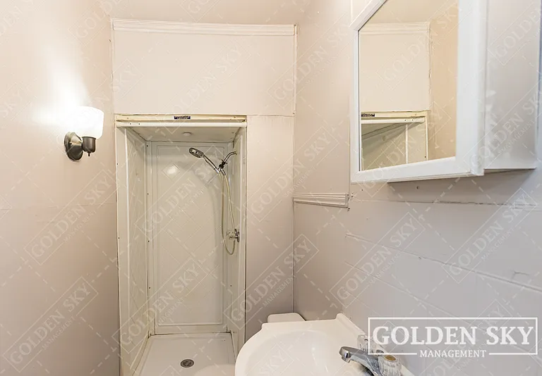 230 Kinsey St #2 — Photo 10