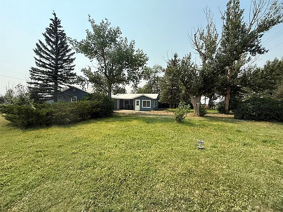 2nd image of 305 4th Ave NW