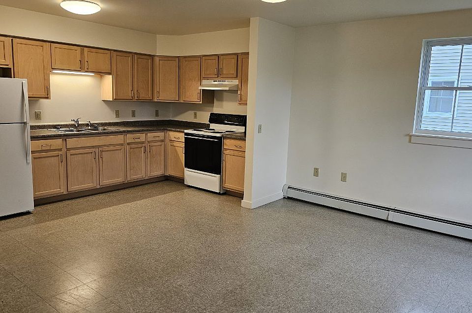 1st image of 3 Isle Ln #801